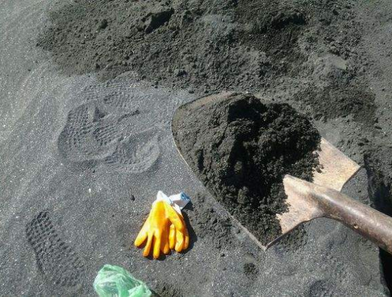 鐵尾礦燒結(jié)制磚工藝,鐵尾礦綜合利用，鐵尾礦微粉加工設備