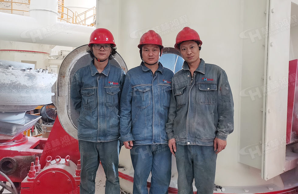 點(diǎn)贊！鴻程榜樣！無(wú)懼炙烤，追求卓越，實(shí)現(xiàn)服務(wù)“超預(yù)期”