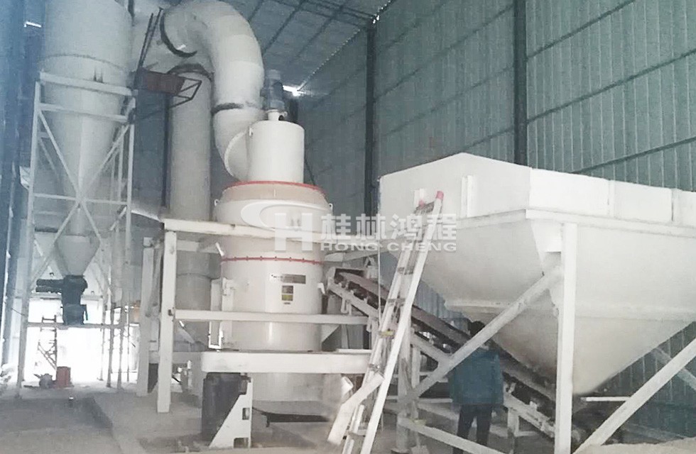 200目滑石雷蒙機設備HC1700擺式磨粉機內蒙古客戶
